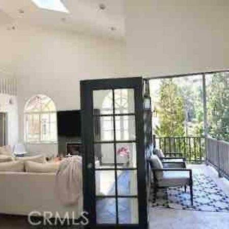 Stunning Mediterranean Mansion In Laurel Canyon 로스앤젤레스 외부 사진